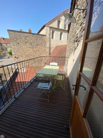 La Mansarde De L Abbaye Apartment Клуни Екстериор снимка