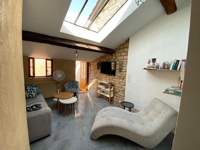 La Mansarde De L Abbaye Apartment Клуни Екстериор снимка
