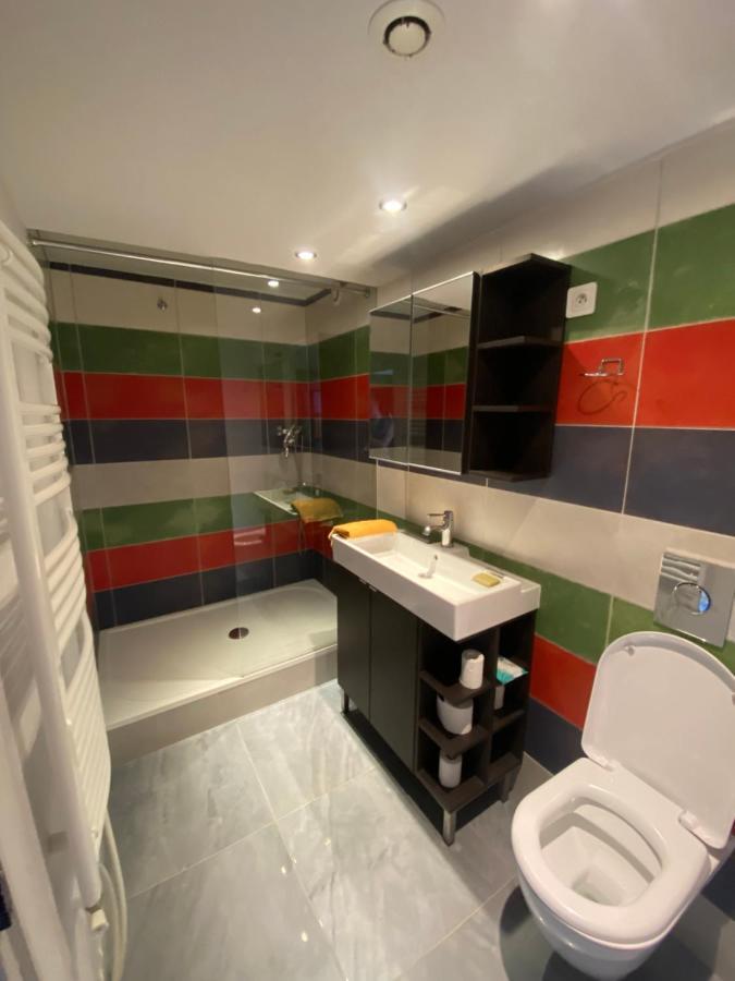 La Mansarde De L Abbaye Apartment Клуни Екстериор снимка